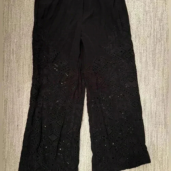 MEDIUM THEORY ALKES GHOST CREPE EYELET MEDIUM BLACK CROCHET ANKLE LEG PANTS - Picture 7 of 9